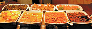 Spezialittenbuffets: besser dominikanisch essen als drauen...
