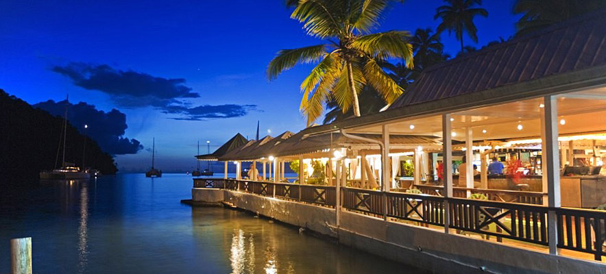 Abendstimmung am Waterside Restaurant im Marigot Beach Club and Dive Resort © Abendstimmung am Waterside Restaurant im Marigot Beach Club and Dive Resort ©